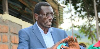 Oyuu tells predecessor Sossion off