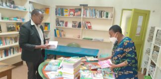 Family seeks to satiate community appetite for books