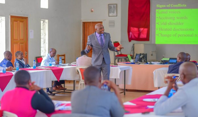 Dr. Walter Okibo, MBS, MHC, a multi-award winning visionary and transformational leader, entrepreneur, strategist, consultant and policy maker, presenting during a training for leaders recently. PHOTO/Arise Circle KE.